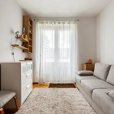 Marina Harmony By Bookinghost